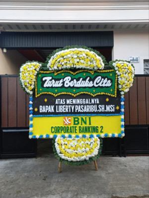Papan Bunga Duka di Singkup