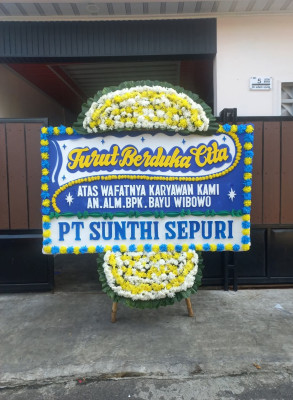Papan Bunga Duka di Singkup